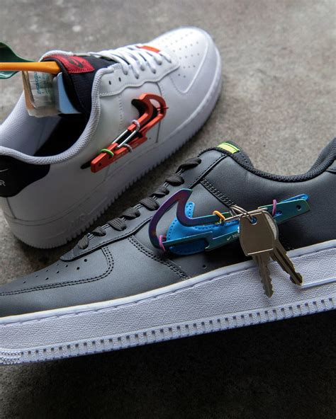 Nike Air Force 1 Shredded Swoosh IF1686